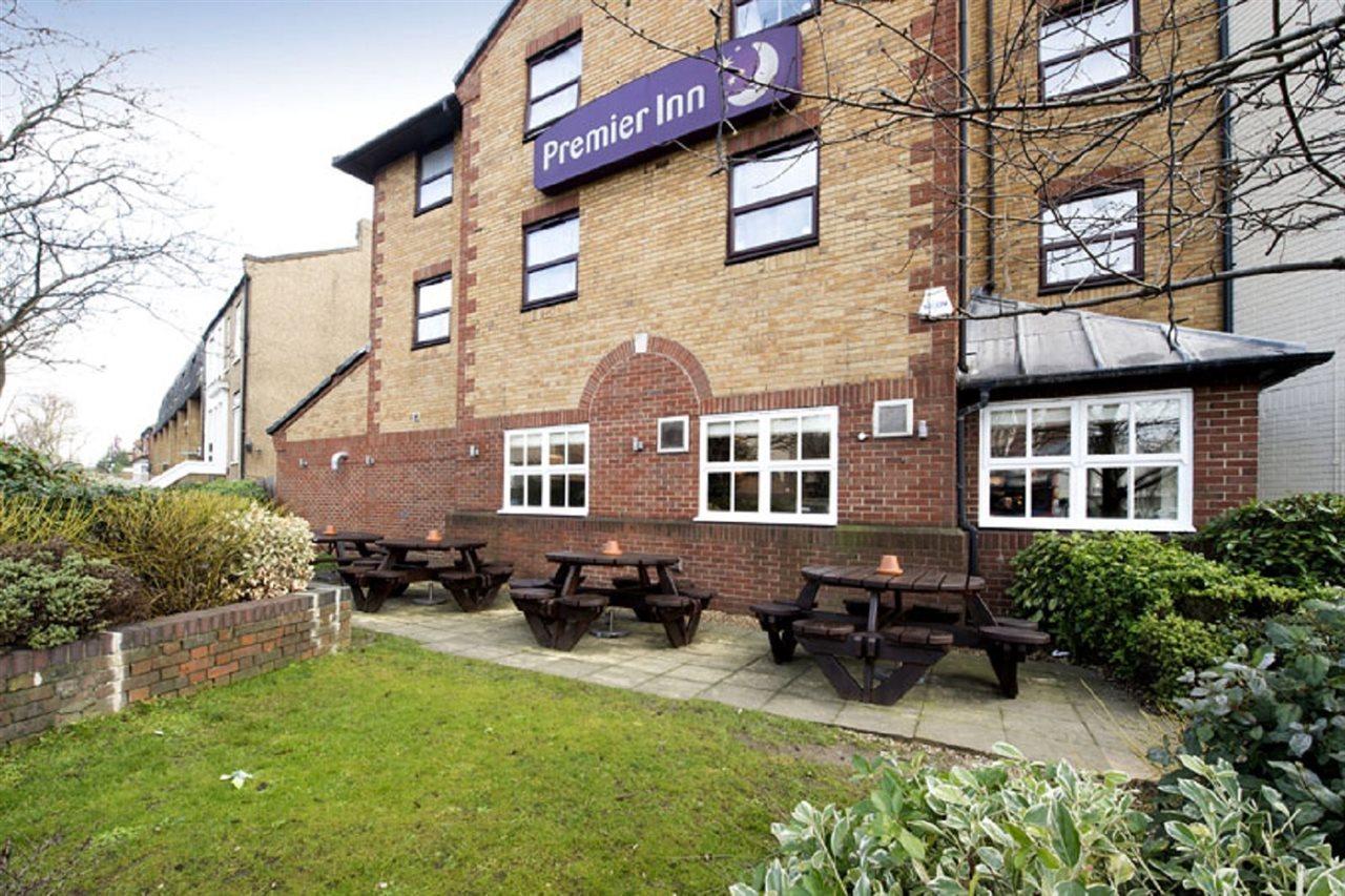Premier Inn London Romford Exteriér fotografie